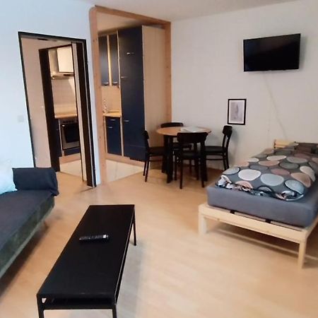 Bodensee Apartment Friedrichshafen Berg Bagian luar foto
