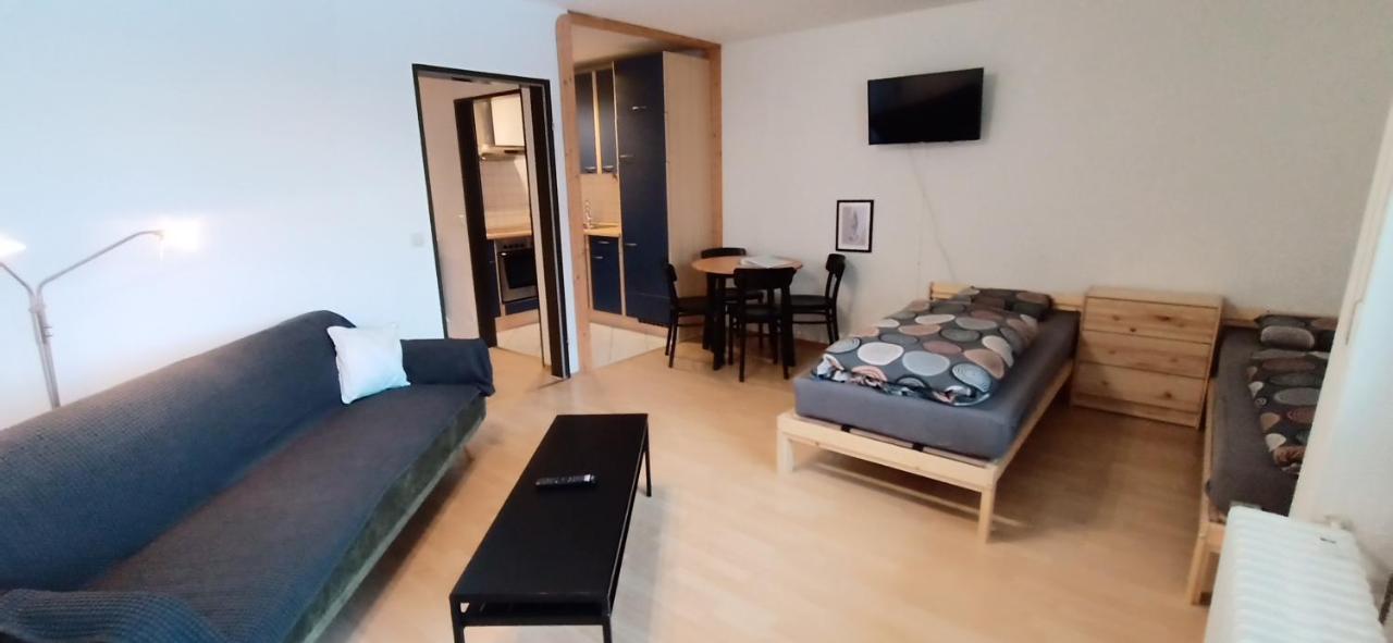 Bodensee Apartment Friedrichshafen Berg Bagian luar foto
